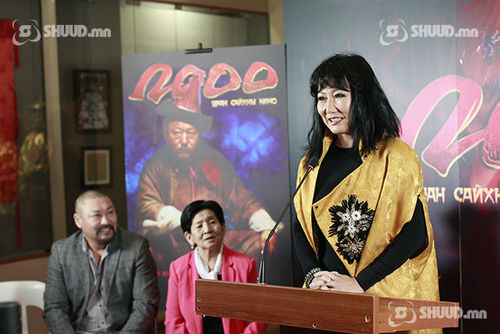 Ч.Дэлгэрцэцэг: Би “зэвүүн” хатан болсон